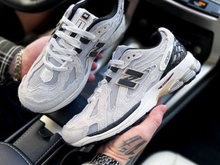 New Balance 1906