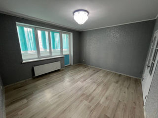 Apartament cu 2 camere, 76 m², Buiucani, Chișinău foto 4