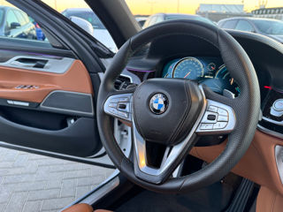 BMW 7 Series foto 9