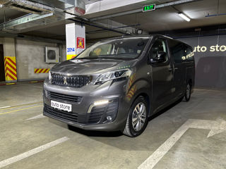 Peugeot Traveller foto 0