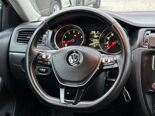 Volkswagen Jetta foto 11