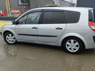 Renault Grand Scenic foto 7