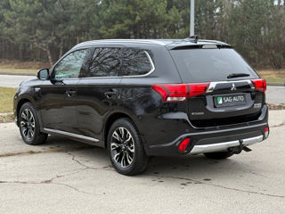 Mitsubishi Outlander foto 8