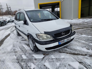 Opel Zafira foto 10