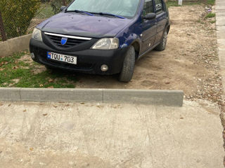 Dacia Logan foto 4