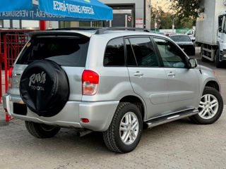 Toyota Rav 4 foto 3