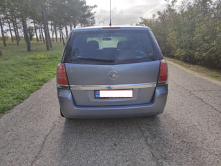 Opel Zafira foto 4