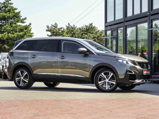 Peugeot 5008 foto 1