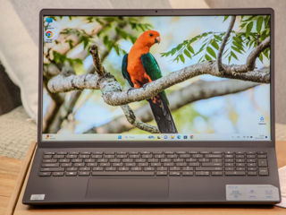 Dell Inspiron 3511 IPS 120Hz/ Core I5 1035G1/ 16Gb Ram/ 500Gb SSD/ 15.6" FHD IPS 120Hz!!