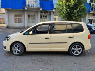 Volkswagen Touran foto 6