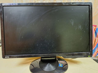 Monitor, calculator de masâ. 2 monitoare, Asus şi Benq. foto 6