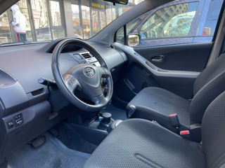 Toyota Yaris foto 5