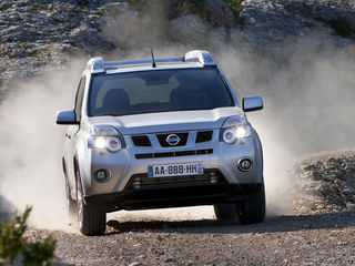 Nissan X-Trail foto 1