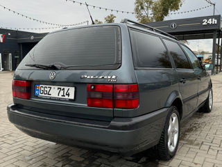 Volkswagen Passat foto 5