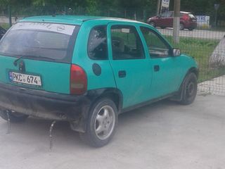 Opel Corsa foto 2