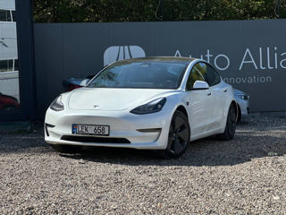 Tesla Model 3 foto 1