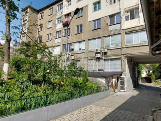 Apartament cu 2 camere, 50 m², Botanica, Chișinău foto 11