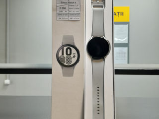 Samsung Galaxy Smart Watch 4