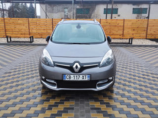 Renault Grand Scenic foto 2