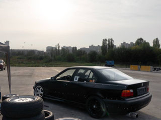 BMW 3 Series foto 4