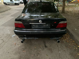 BMW 7 Series foto 5