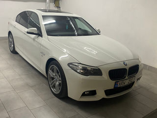 BMW 5 Series foto 2