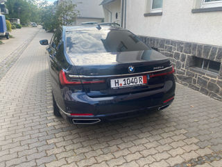 BMW 7 Series foto 3