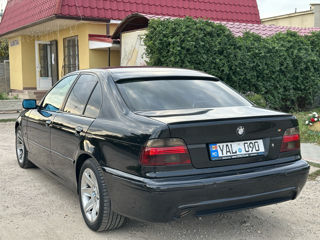 BMW 5 Series foto 5