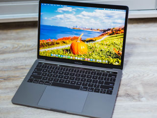 MacBook Pro 13" 2018/i7/SSD 512Gb