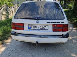 Volkswagen Passat foto 3