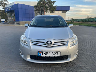 Toyota Auris foto 2