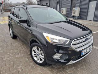 Ford Escape foto 2