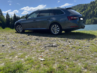 Skoda Superb foto 3