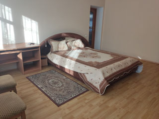 Apartament cu 1 cameră, 80 m², Centru, Bălți foto 2