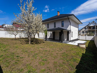 Casă Moderna în Dumbrava Centru  foto 2