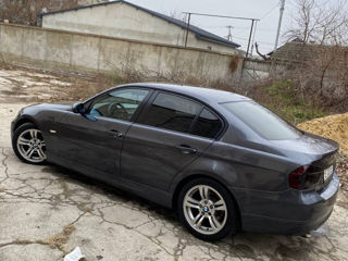 BMW 3 Series foto 4