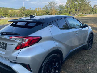 Toyota C-HR foto 10