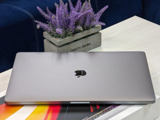 MacBook Pro 16 Retina 2019 (Core i7 9750H/16Gb DDR4/512Gb SSD/4Gb Radeon Pro 5300M/16") foto 16