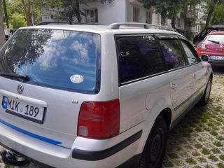 Volkswagen Passat foto 2