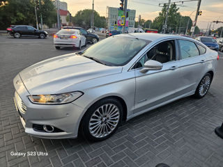 Ford Fusion foto 1