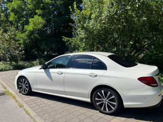 Mercedes E-Class foto 3