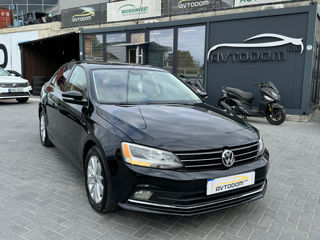 Volkswagen Jetta foto 2