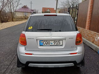 Suzuki SX4 foto 3