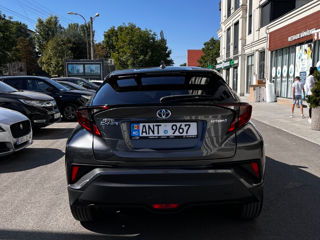 Toyota C-HR foto 5