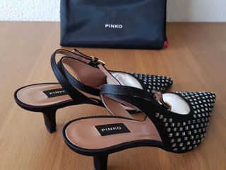 Pinko - Черные сандалии, размер 38, новые, в коробке