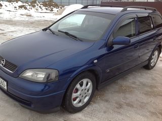 Opel Astra foto 1