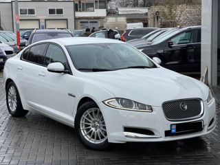 Jaguar XF foto 1