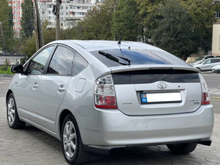 Toyota Prius foto 6