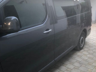 Opel Vivaro foto 2