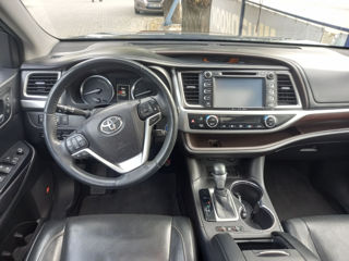 Toyota Highlander foto 2